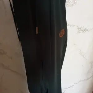 Брюк, Душанбе