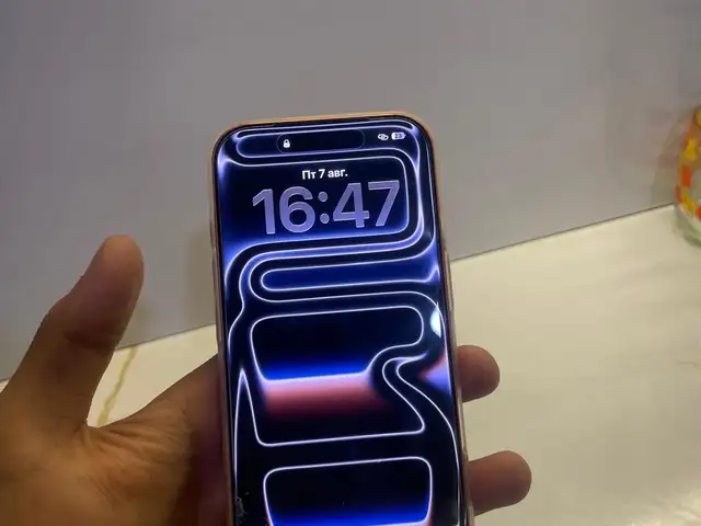 Apple iPhone 17 Pro, 256 gb, Cosmic Orange, Душанбе