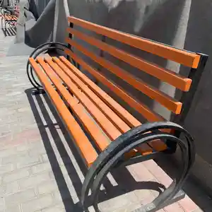 Уличная скамейка, Душанбе