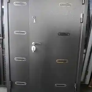 Железная дверь, Душанбе