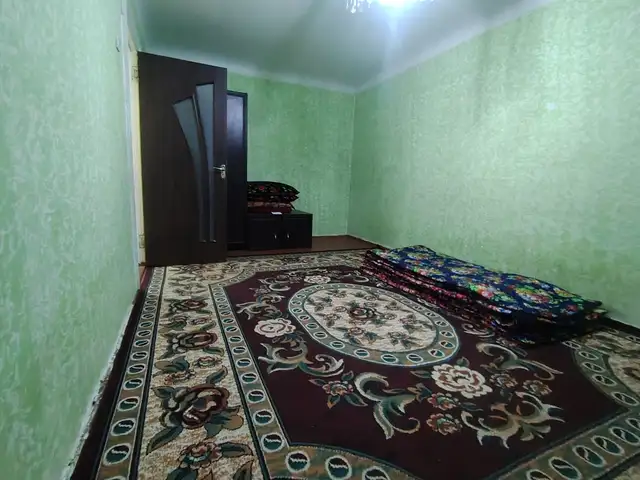 1-комн. квартира, 2 этаж, 30 м², Магазин Гулнора, Бустон (Чкаловск)