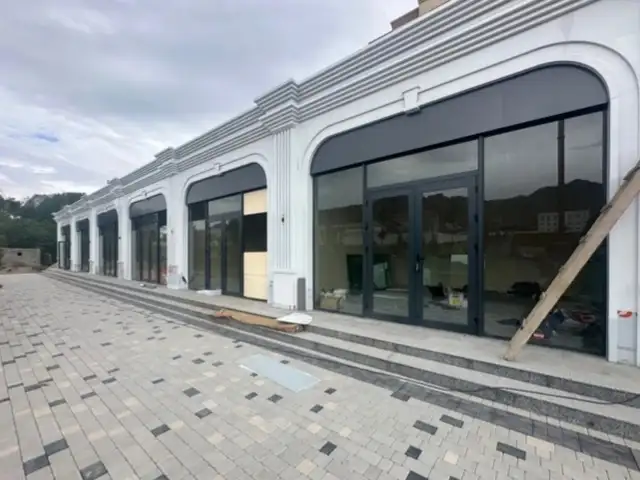Помещение под магазин / салон, 35м², 18 микрорайон, Хуҷанд