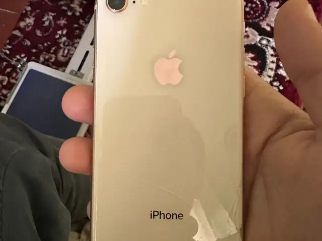 Apple iPhone 8, 64 gb, Gold, Бохтар (Курғон-Теппа)