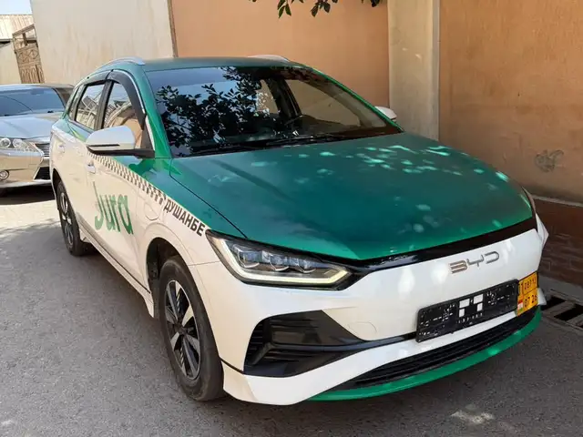 BYD E2