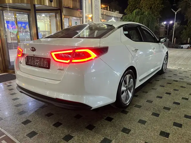 Kia K5, 2014, Хуҷанд - 7