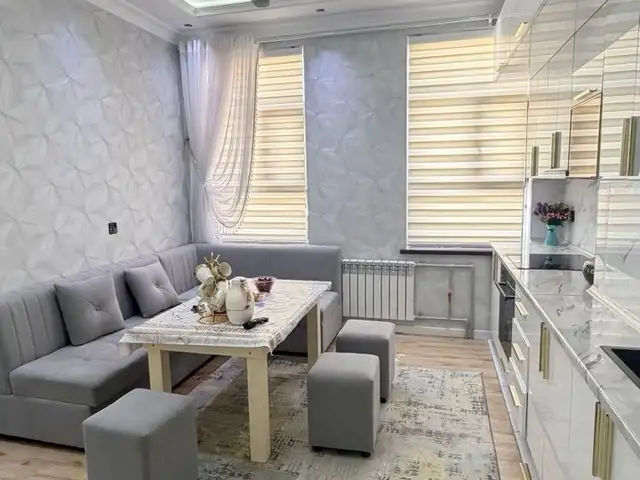 3-комн. квартира, 13 этаж, 132 м², Исмоили Сомони, Душанбе