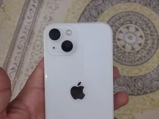Apple iPhone 13, 256 gb, Starlight, Вахдат