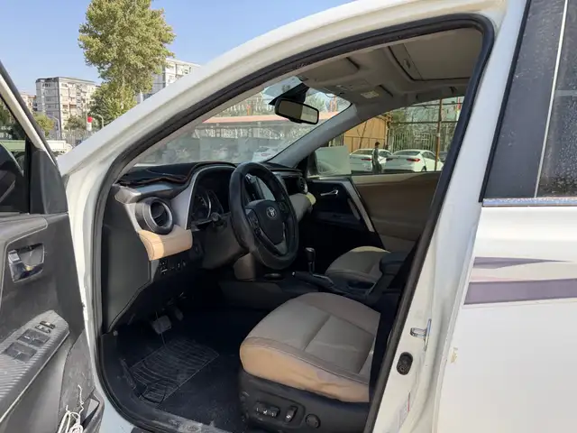 Toyota RAV 4, 2014, Душанбе - 10
