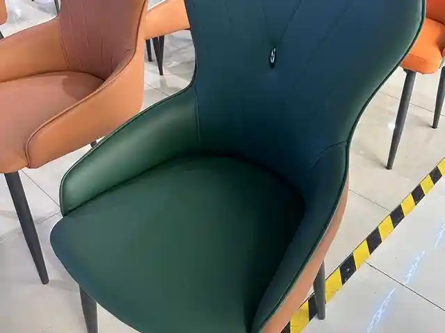 Стул, Душанбе