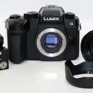 Кинокамера Lumix 90G с объективом 25mm f1.7, Душанбе
