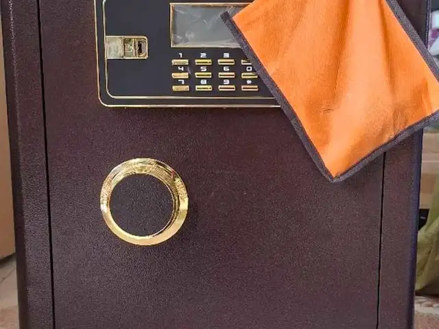 Сейф металлический, Душанбе