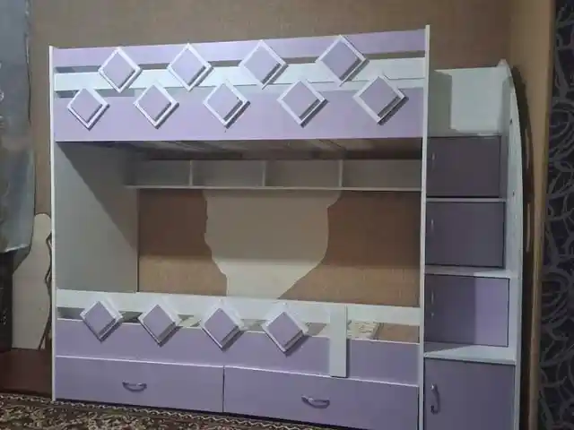 Двухъярусная кровать, Душанбе