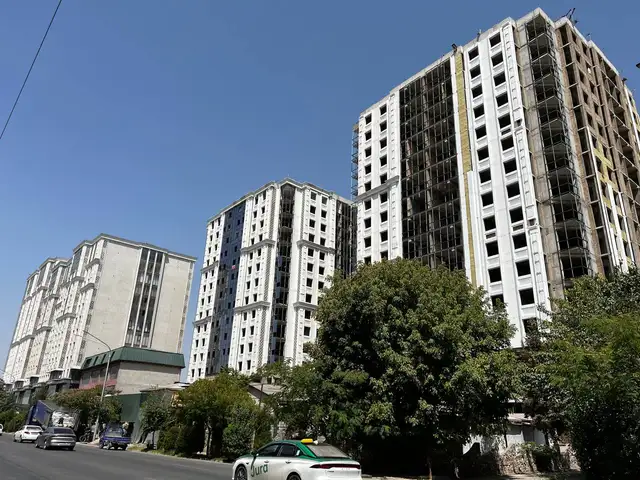 3-комн. квартира, 11 этаж, 117 м², Шохмансур, Душанбе