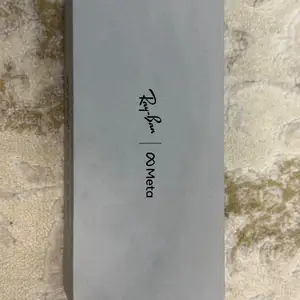 Очки от Ray-Ban в классическом дизайне Wayfarer, Душанбе