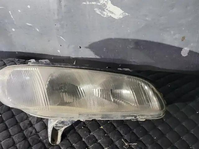 Фара от Opel, Худжанд