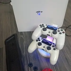 Игровая приставка Sony playstation 4 pro 1TB 4k 7.04, Душанбе
