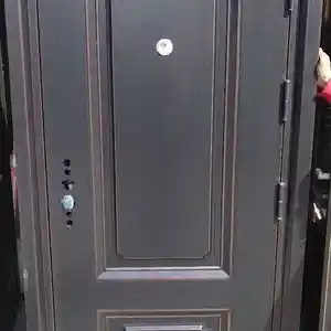 Дверь, Душанбе