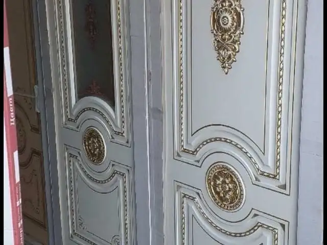 Дверь, Душанбе