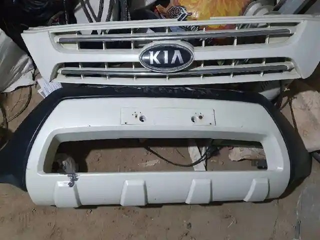 Решетка радиатора и обтекатель комплект от Kia, Хуҷанд
