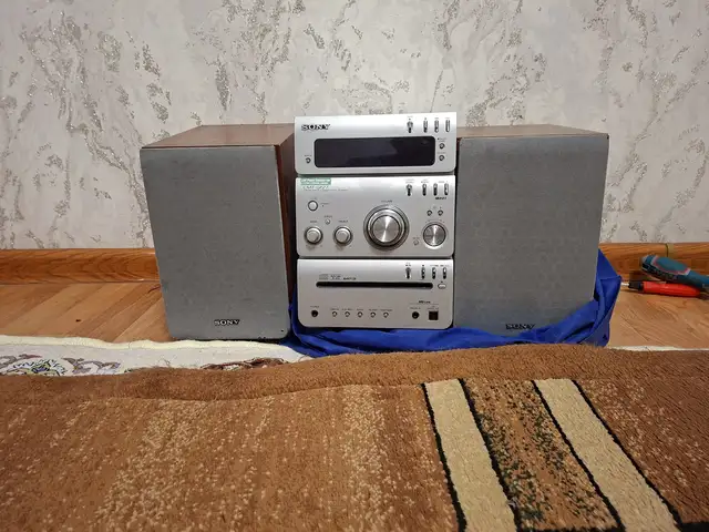 Музыкальный центр мр3 и стерео проигрыватель, Душанбе