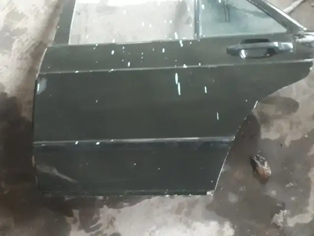Дверь от Mercedes-Benz E190, Худжанд