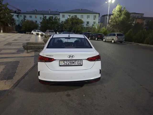 Hyundai Accent