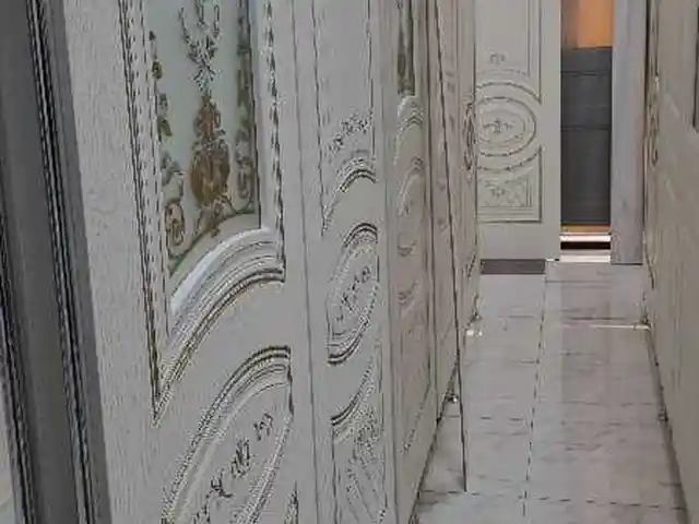 Дверь, Душанбе