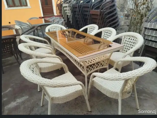 Стол стул, Душанбе