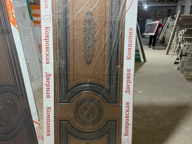 Дверь, Душанбе