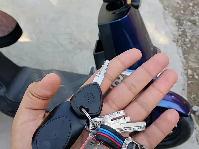 Скутер, Турсунзаде