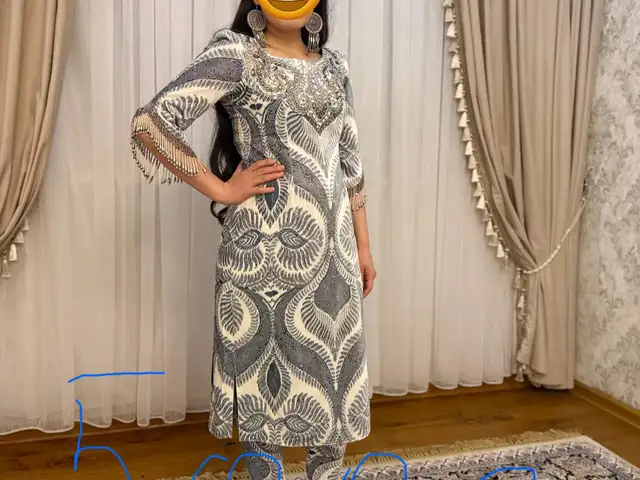 Куртаи аруси милли, Душанбе
