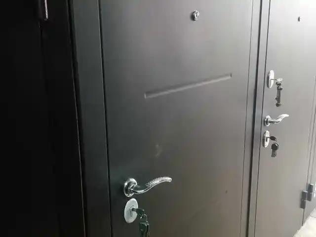 Дверь, Душанбе
