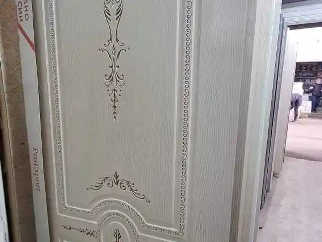 Дверь, Душанбе