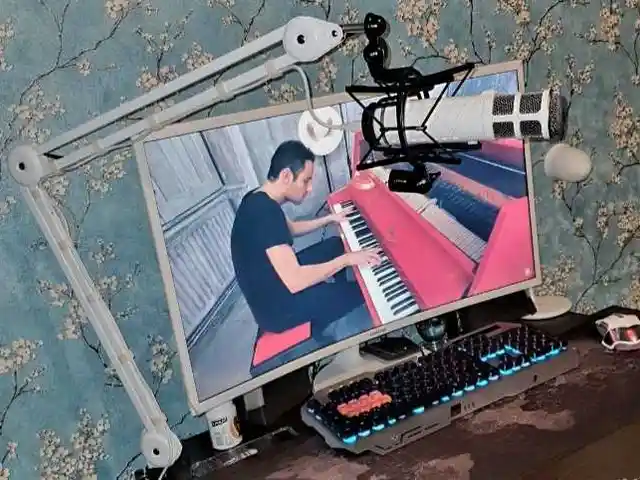 Микрофон Rode Podcaster, Кӯлоб