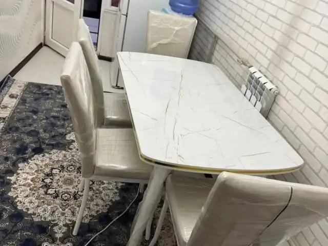 Комплект стол со стульями, Душанбе