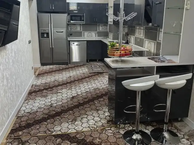 2-комн. квартира, 3 этаж, 100м², Исмоили Сомони, Душанбе