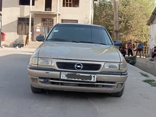 Opel Astra F