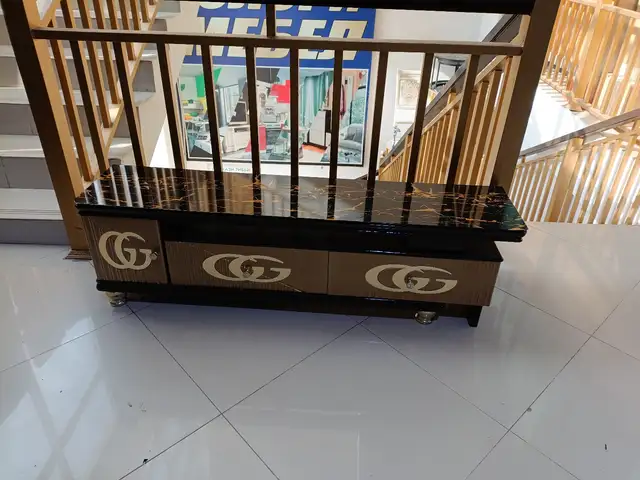 Подставка под телевизор, Душанбе