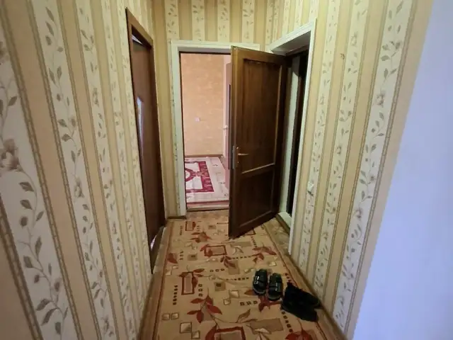 2-комн. квартира, 3 этаж, 58м², 18 микрорайон, Худжанд