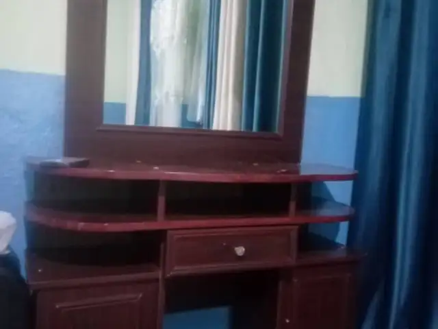 Трюмо, Турсунзаде
