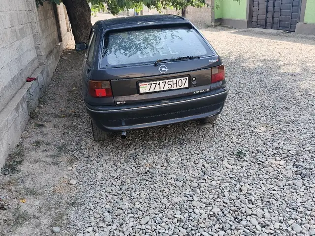 Opel Astra F