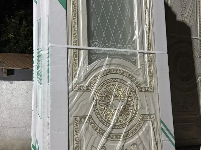 Дверь, Душанбе