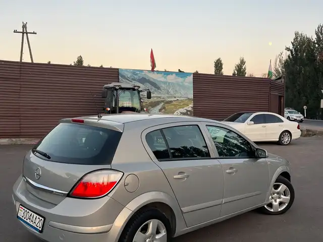 Opel Astra H