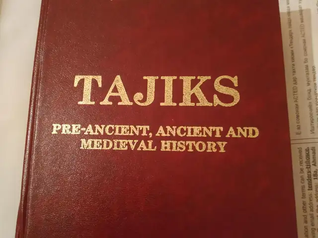 Книга Tajiks, Душанбе