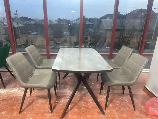 Стол и стулья, Душанбе