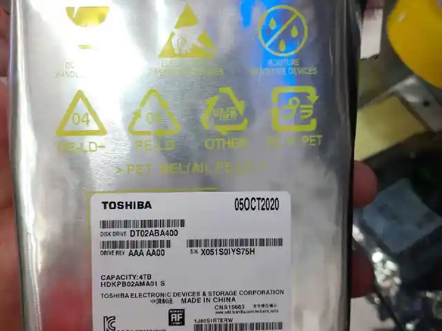 Жёсткий диск 4tb Toshiba, Худжанд
