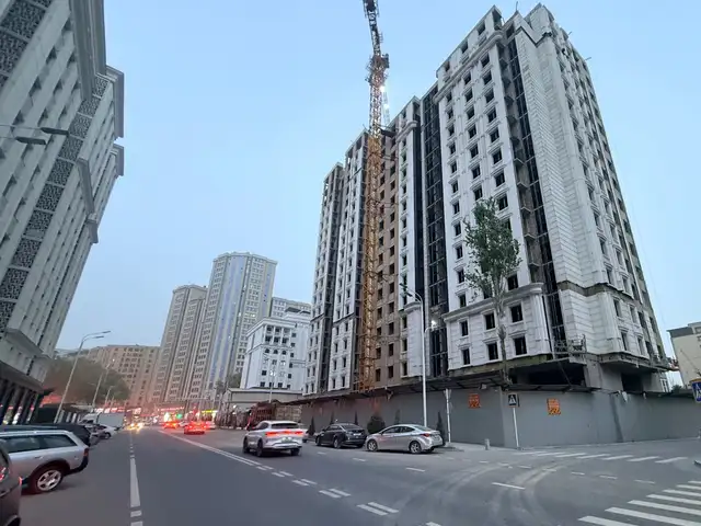 3-комн. квартира, 12 этаж, 119 м², Сомони, Душанбе