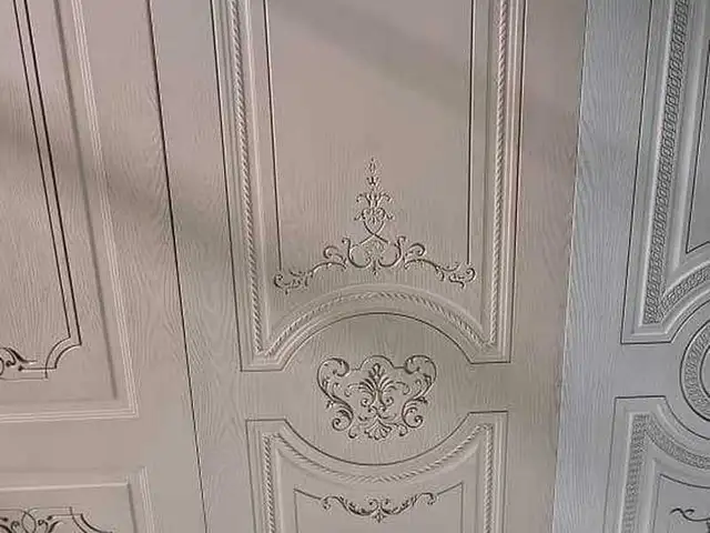 Дверь, Душанбе