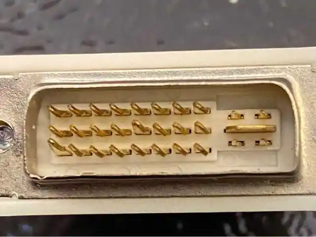 VGA to DVA 24+5 адаптер, Душанбе