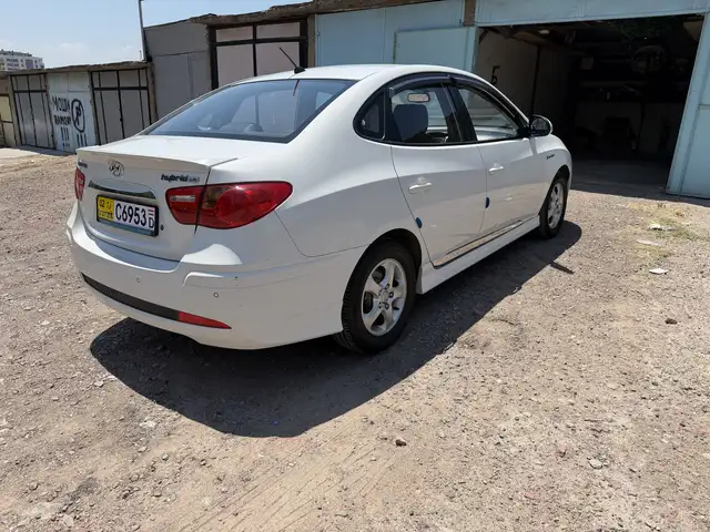 Hyundai Avante, 2010, Хуҷанд - 3